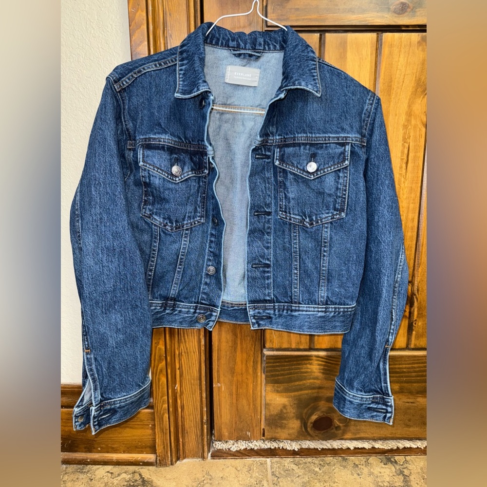 Everlane, The Shrunken Denim Jacket, Size Medium, like new condition!